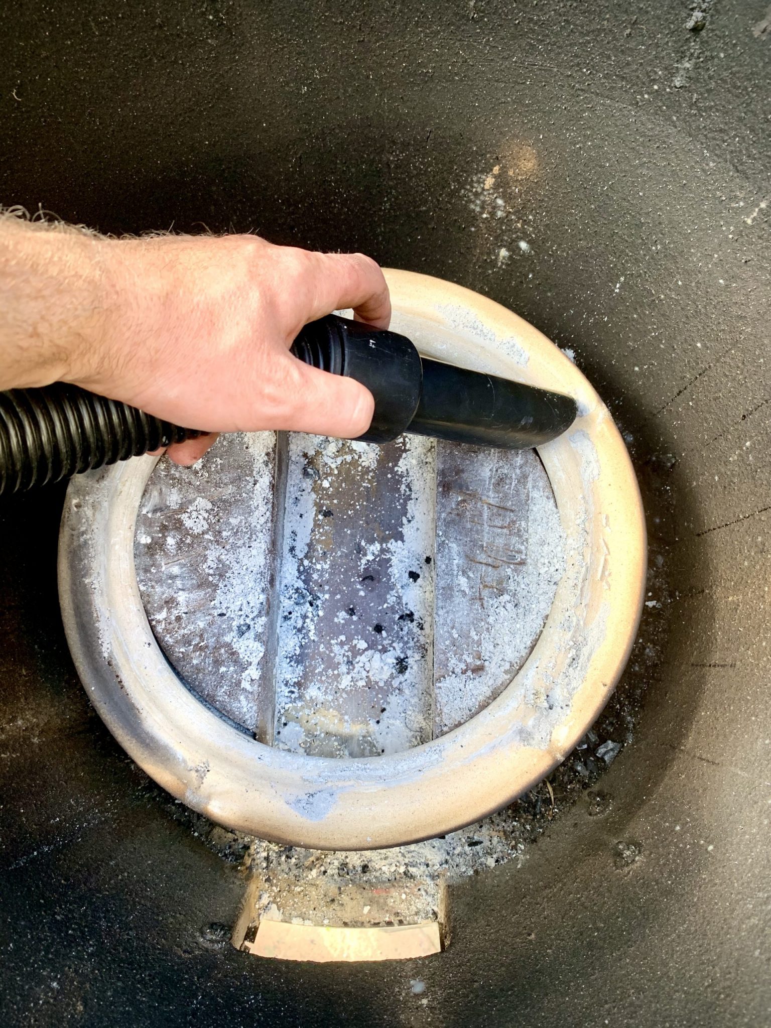 How to Replace a Kamado Joe Wire Mesh Fibreglass Gasket, Properly