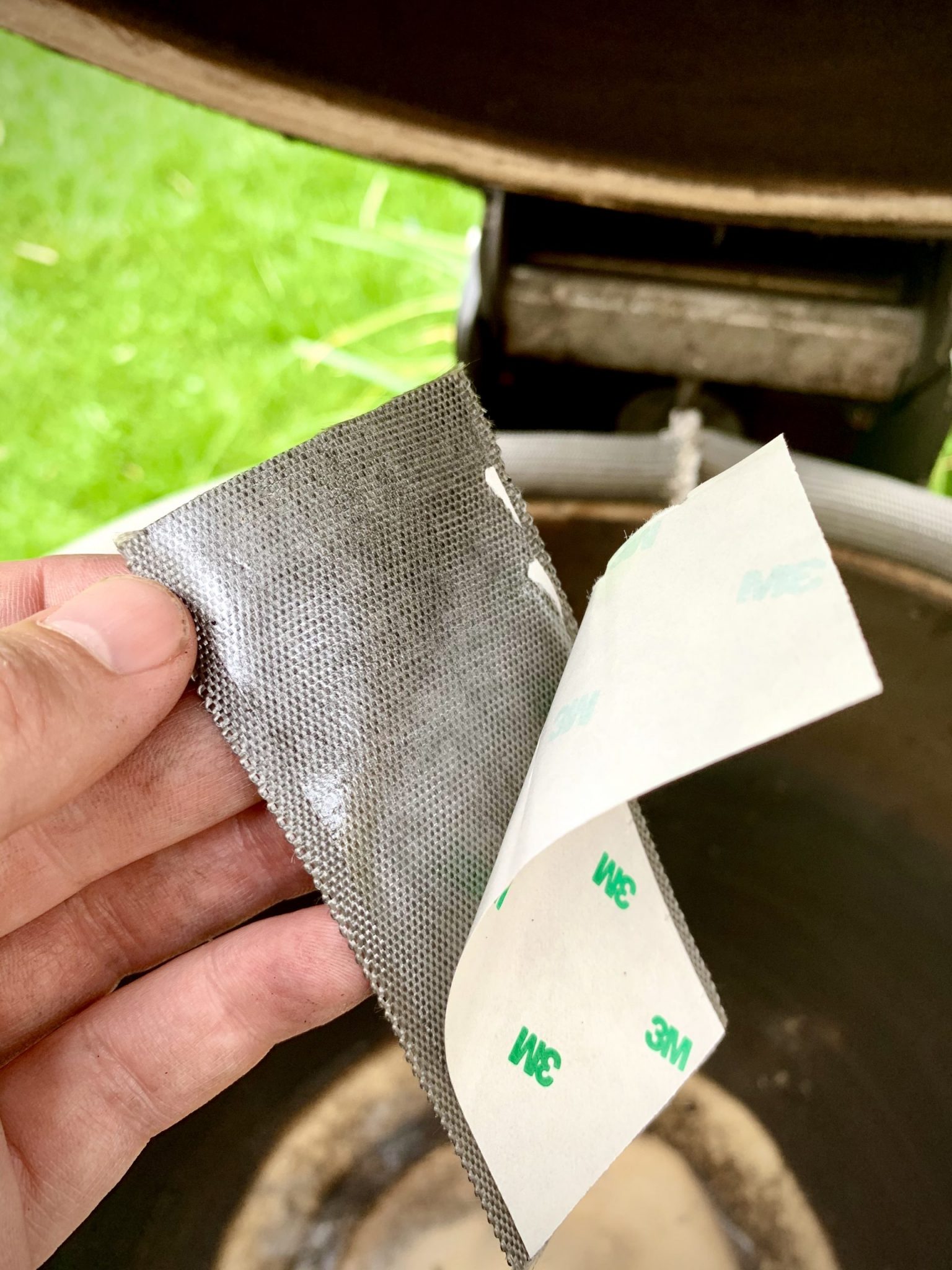 How to Replace a Kamado Joe Wire Mesh Fibreglass Gasket, Properly