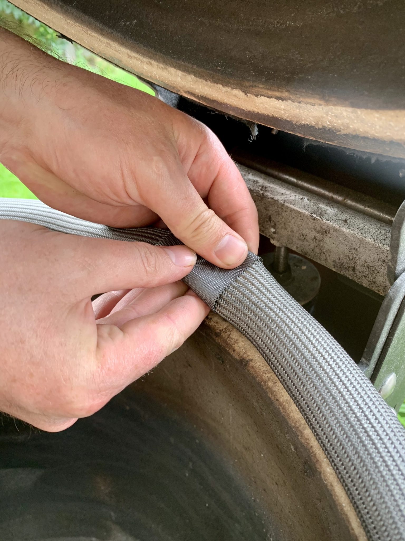 How to Replace a Kamado Joe Wire Mesh Fibreglass Gasket, Properly