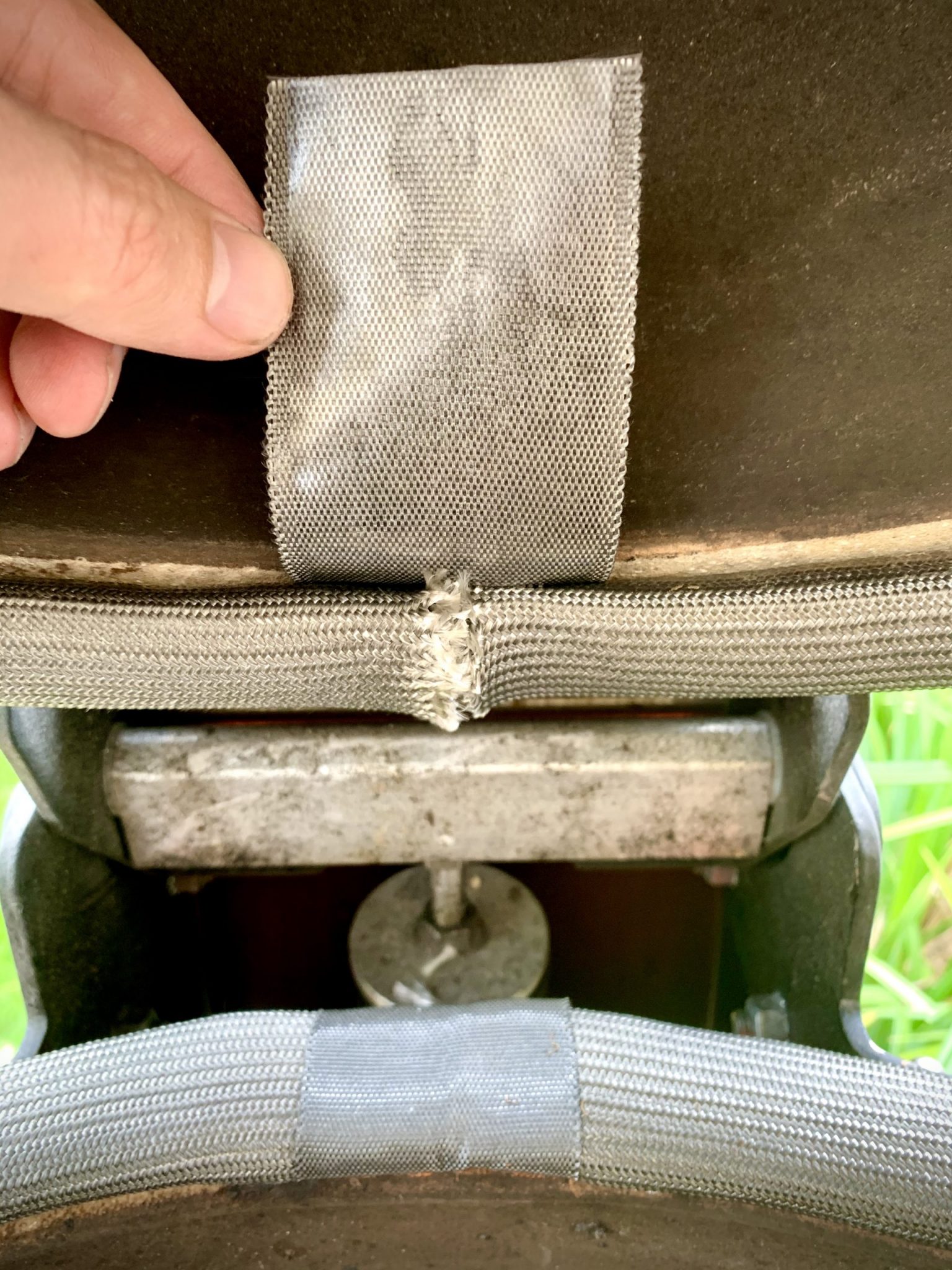 How to Replace a Kamado Joe Wire Mesh Fibreglass Gasket, Properly